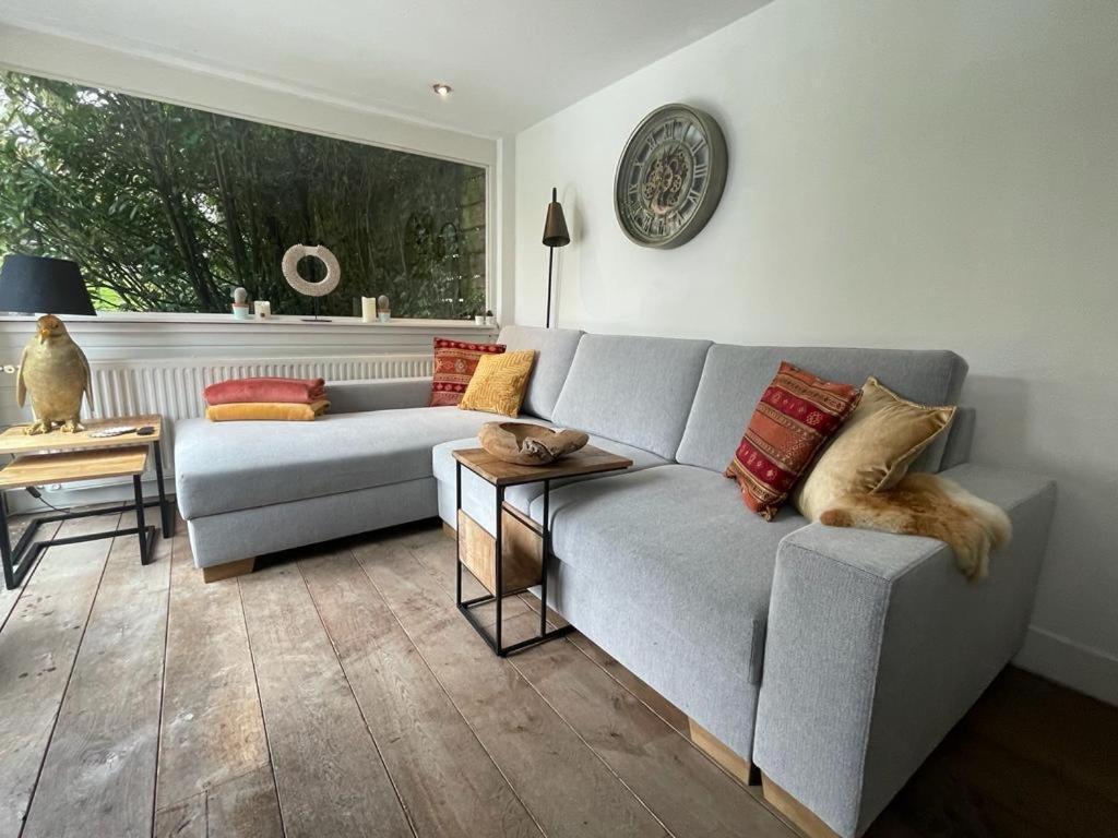זנדוורט Finch Guesthouse מראה חיצוני תמונה